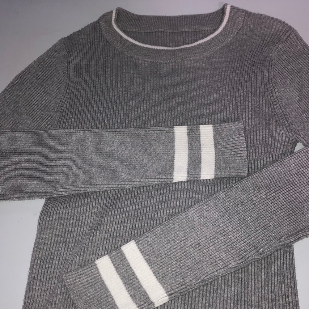 Gray Knit Top - Picture 2 of 7
